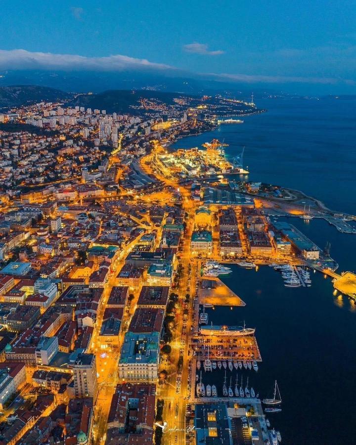 Apartment Bivio Rijeka Luaran gambar